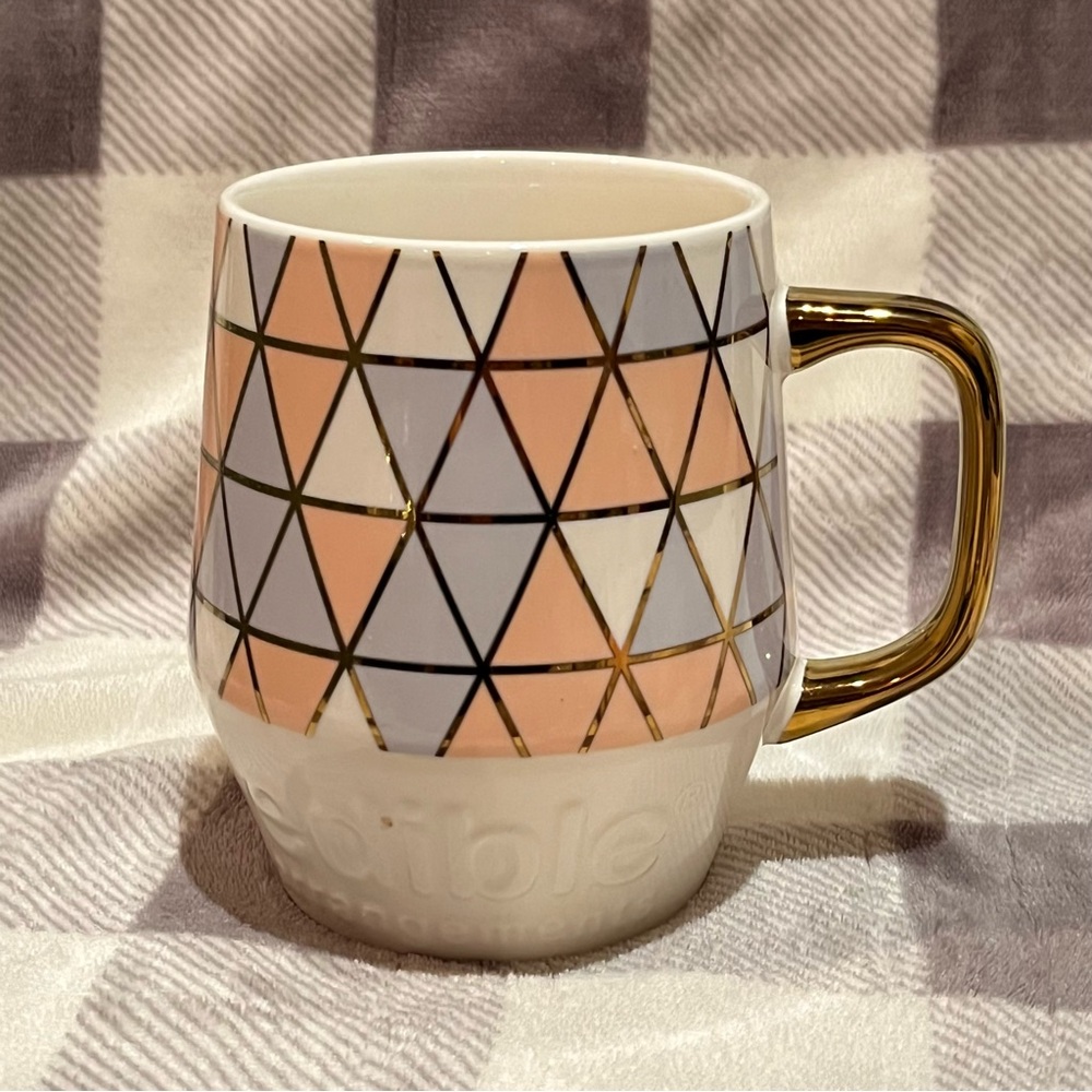 Edible Arrangements Ceramic Coffee Mug 20 fl oz Geometric Pattern Gold Accents